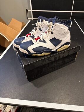 Nike Air Jordan 6 - USA/Olympic - size 9.5